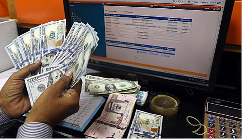 وزیر اقتصاد و رئیس کل بانک مرکزی درباره وضعیت ارز گزارش می‌دهند